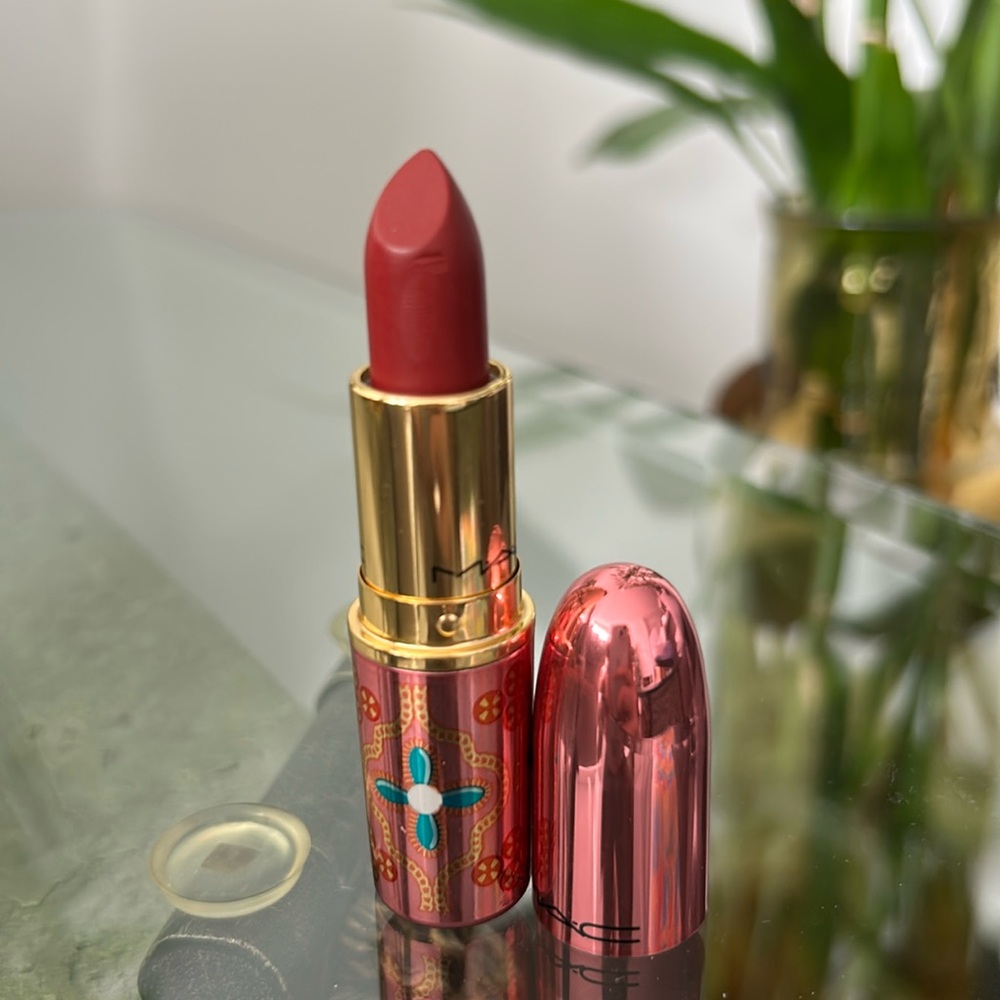 MAC Firewerk - Limited Edition